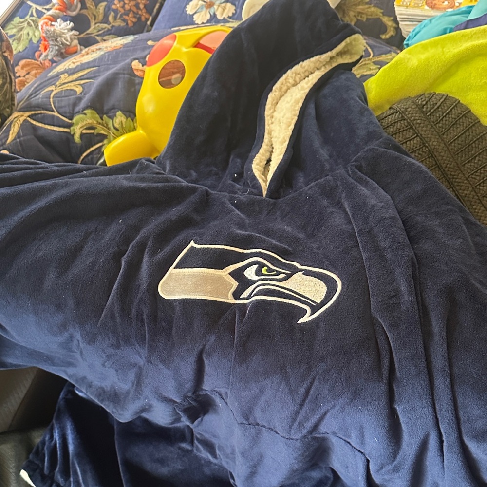 NFL adult Navy Blue Fleece Jacket